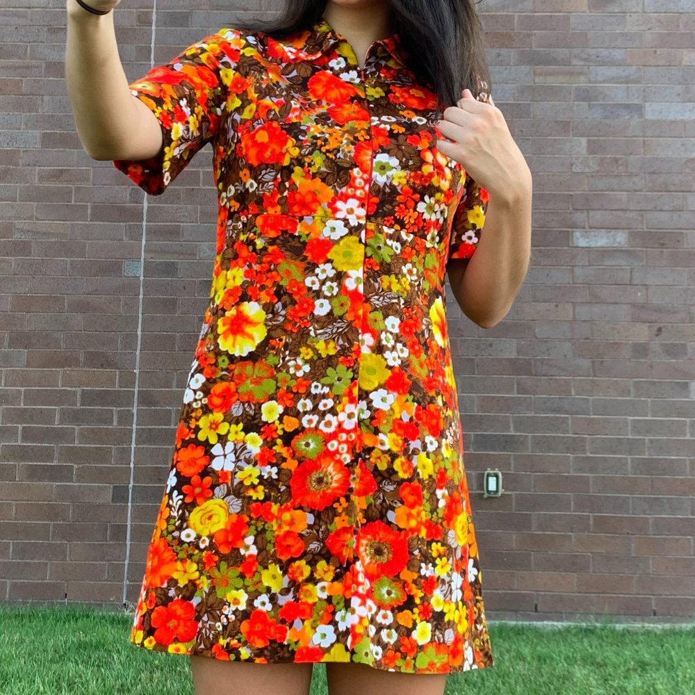 Groovy Floral Velveteen Bold Flower Power Print Lined Mini Dress Size Small